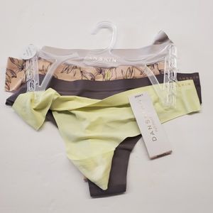 Danskin Intimates 4 pack thong